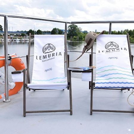 Lemuria Houseboat - Plywajacy Domek Na Wodzie Wroclaw Bagian luar foto