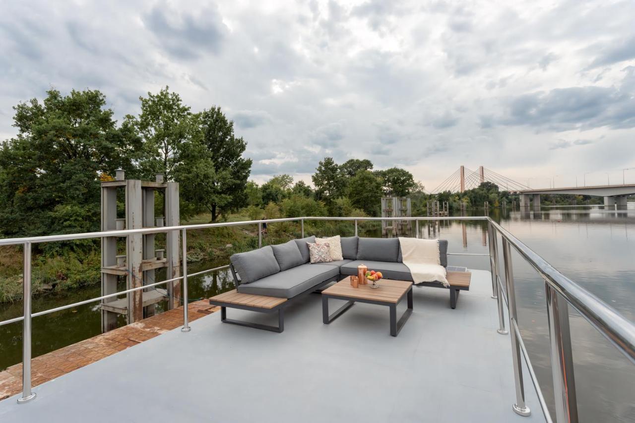Lemuria Houseboat - Plywajacy Domek Na Wodzie Wroclaw Bagian luar foto