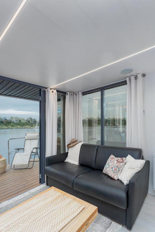 Lemuria Houseboat - Plywajacy Domek Na Wodzie Wroclaw Bagian luar foto