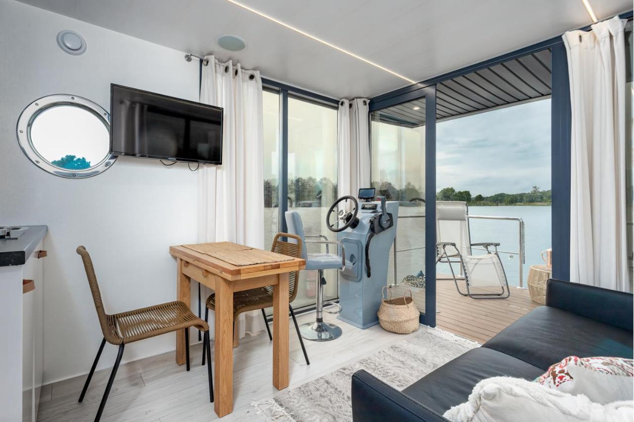 Lemuria Houseboat - Plywajacy Domek Na Wodzie Wroclaw Bagian luar foto