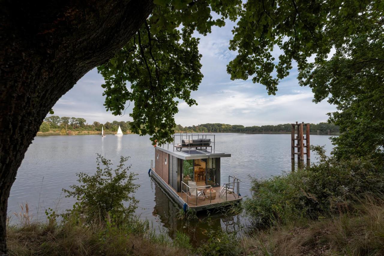 Lemuria Houseboat - Plywajacy Domek Na Wodzie Wroclaw Bagian luar foto
