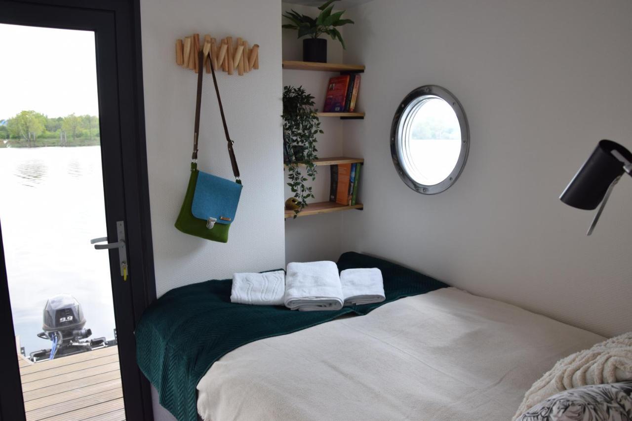 Lemuria Houseboat - Plywajacy Domek Na Wodzie Wroclaw Bagian luar foto